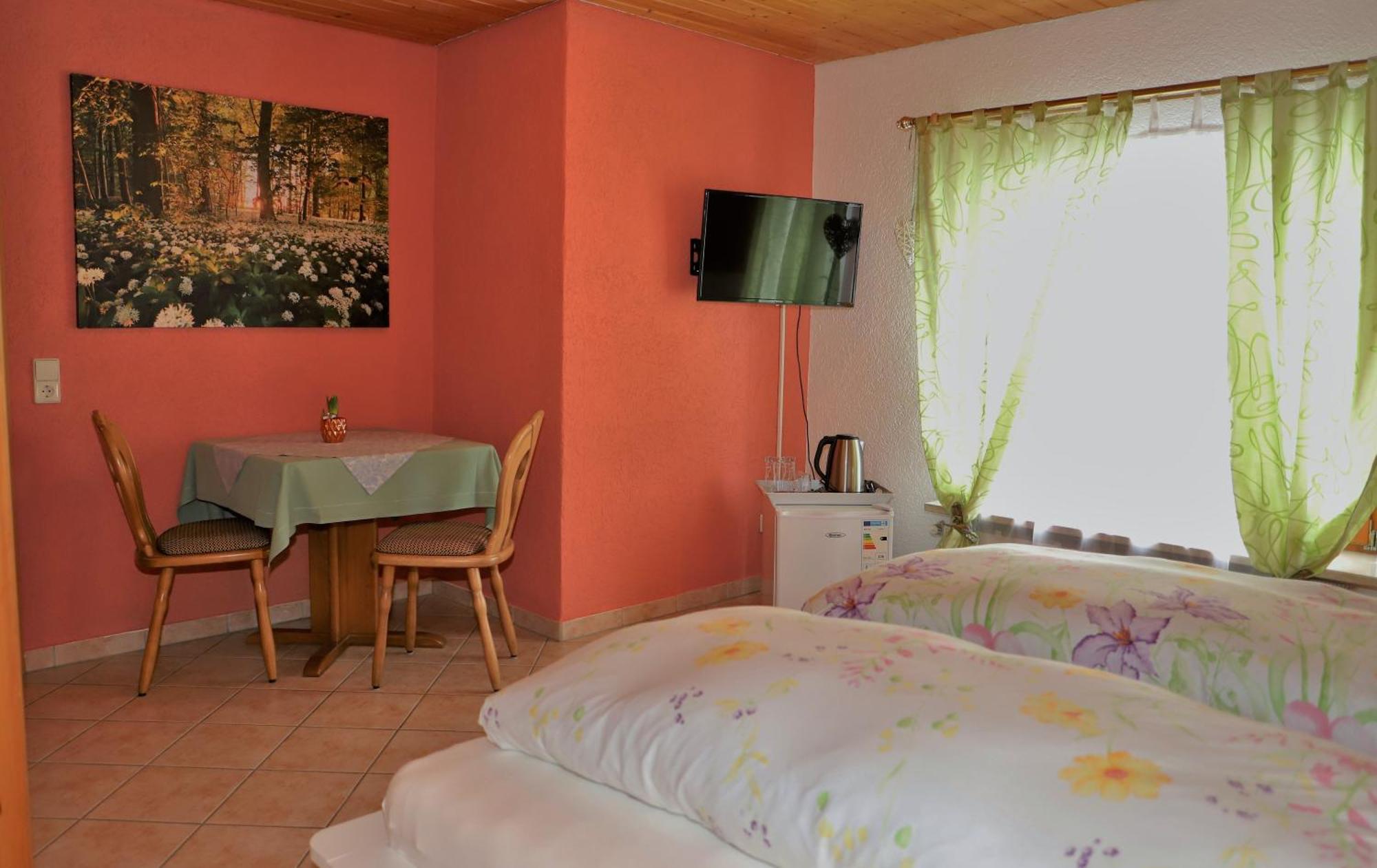 Gaestehaus Willaringen Rickenbach  Quarto foto